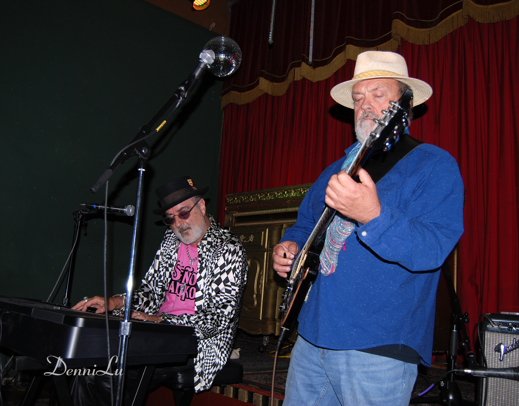 George Michalski & Peter Harris - Senor Bangkok