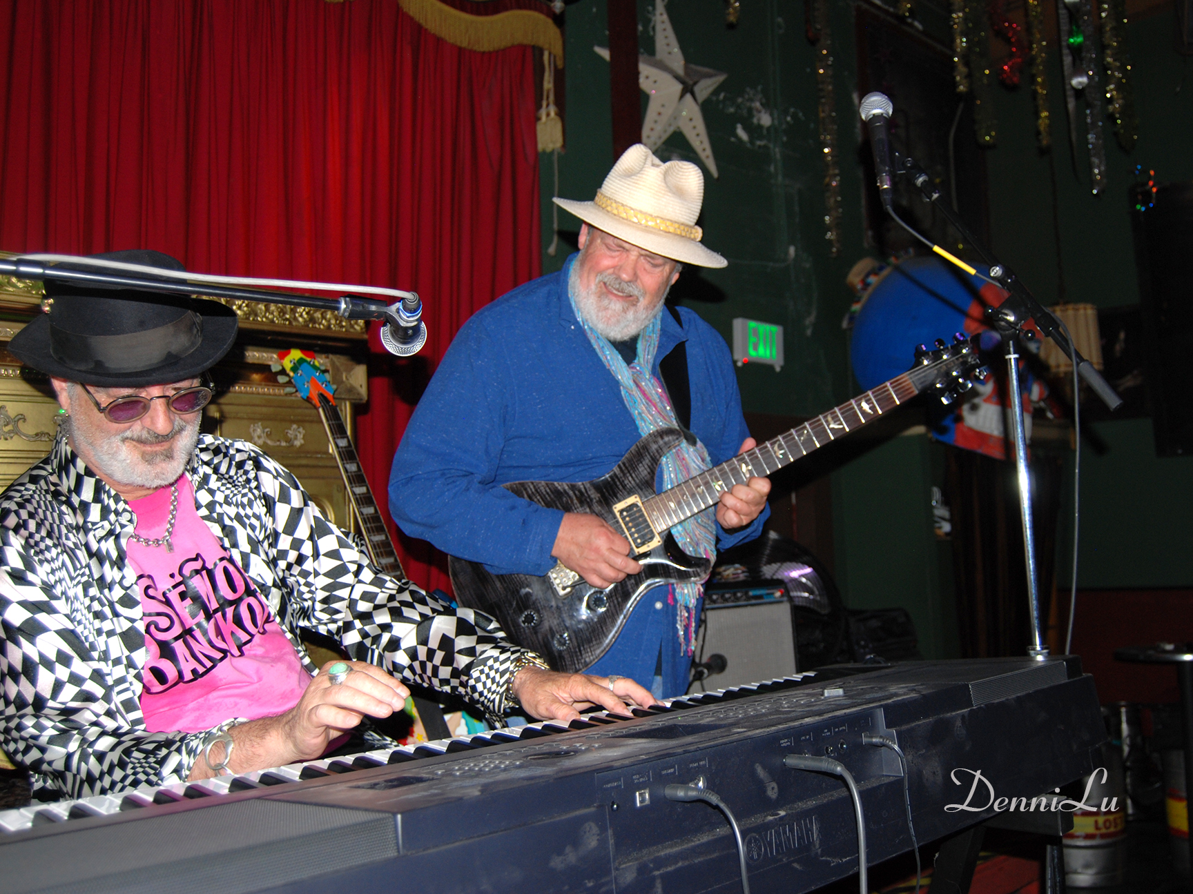 George Michalski & Peter Harris - Senor Bangkok